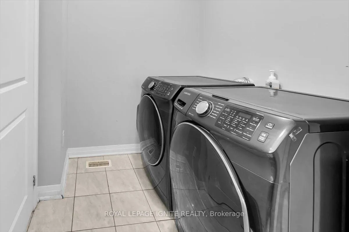 Photo 43 of 91 Yacht Drive, Clarington, Bowmanville — HOMEH