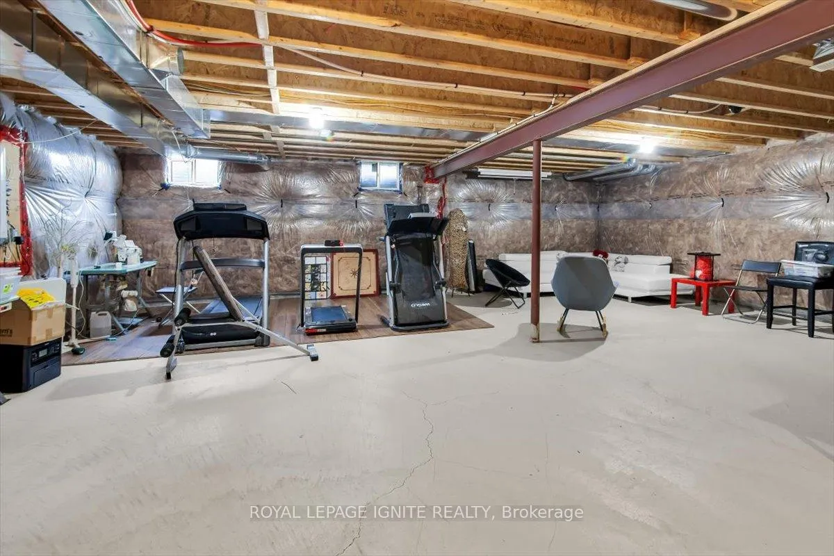 Photo 44 of 91 Yacht Drive, Clarington, Bowmanville — HOMEH