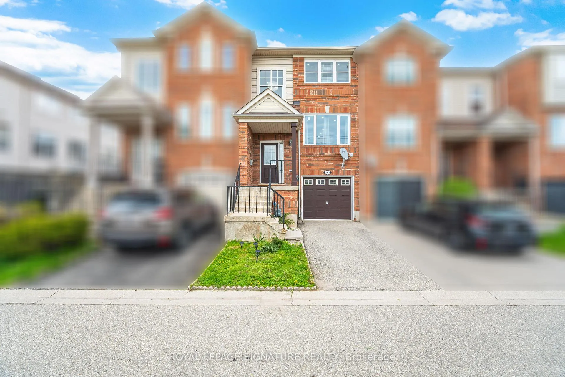Photo 2 of 2909 Garnethill Way, Oakville, Westmount — HOMEH
