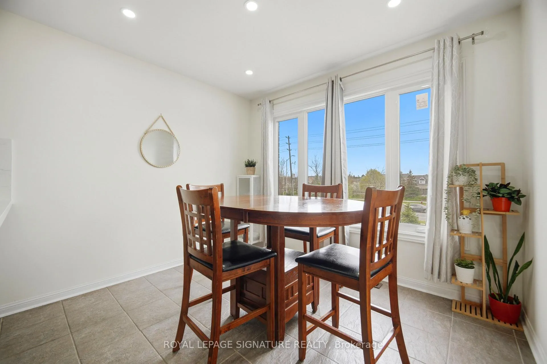 Photo 16 of 2909 Garnethill Way, Oakville, Westmount — HOMEH