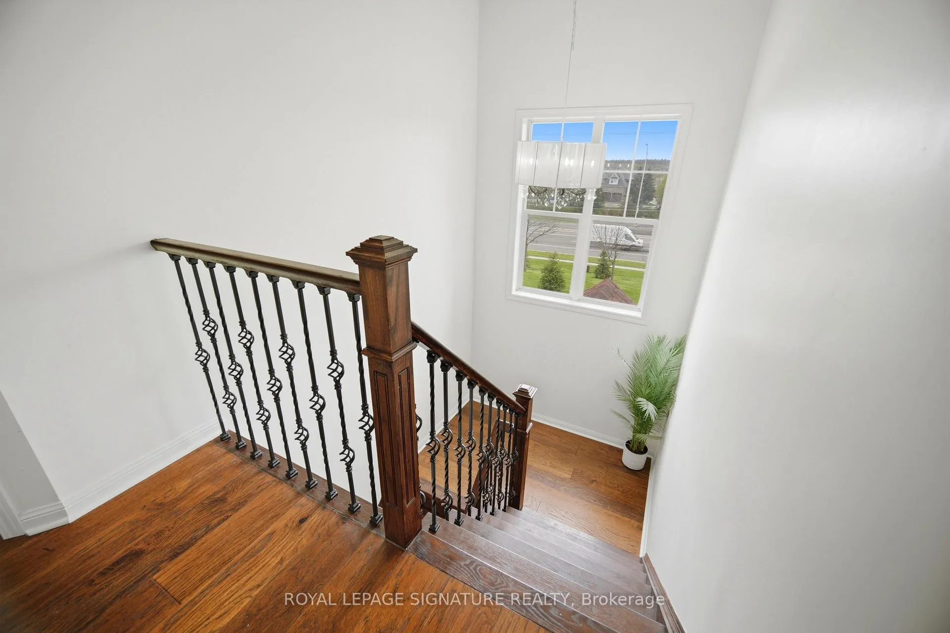 Photo 23 of 2909 Garnethill Way, Oakville, Westmount — HOMEH