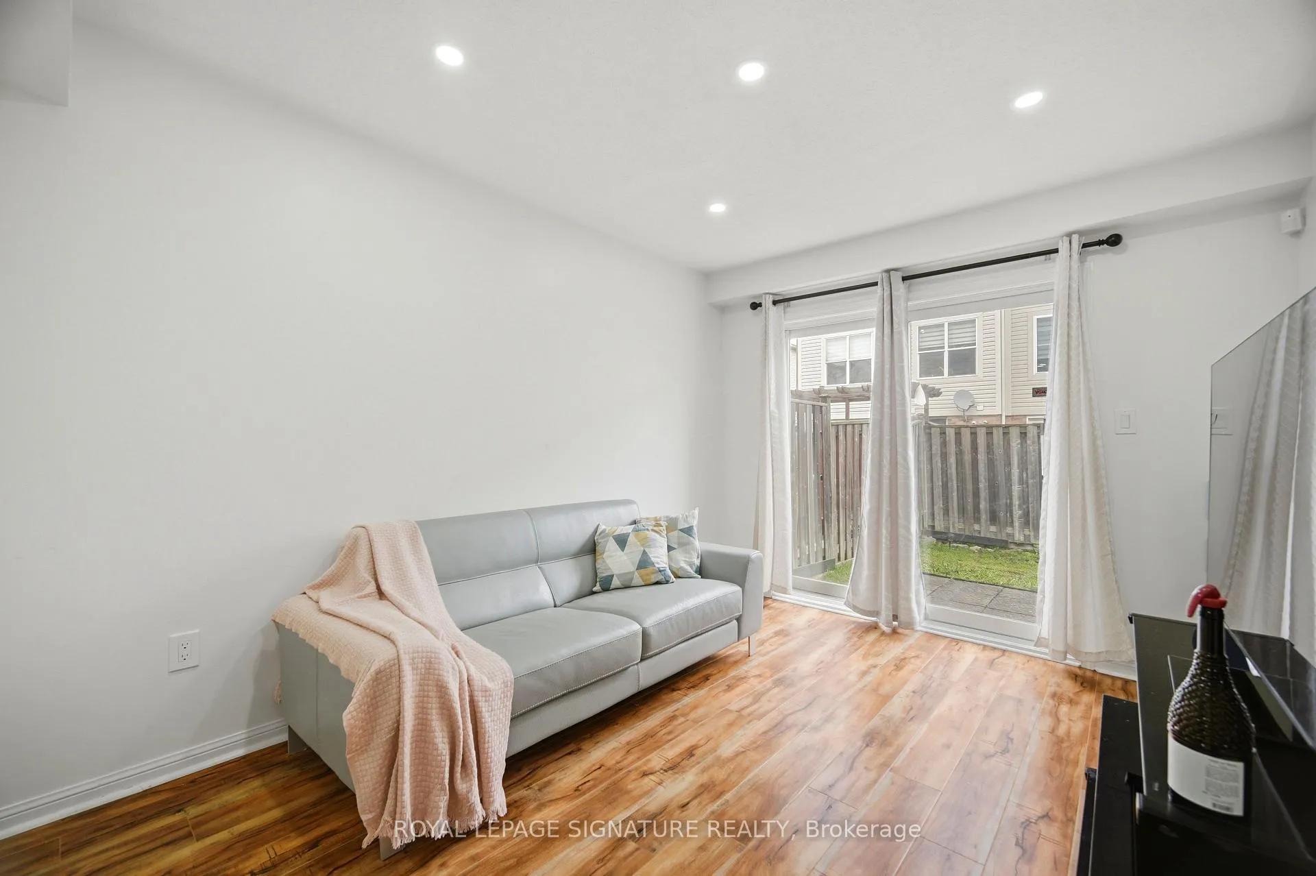 Photo 41 of 2909 Garnethill Way, Oakville, Westmount — HOMEH