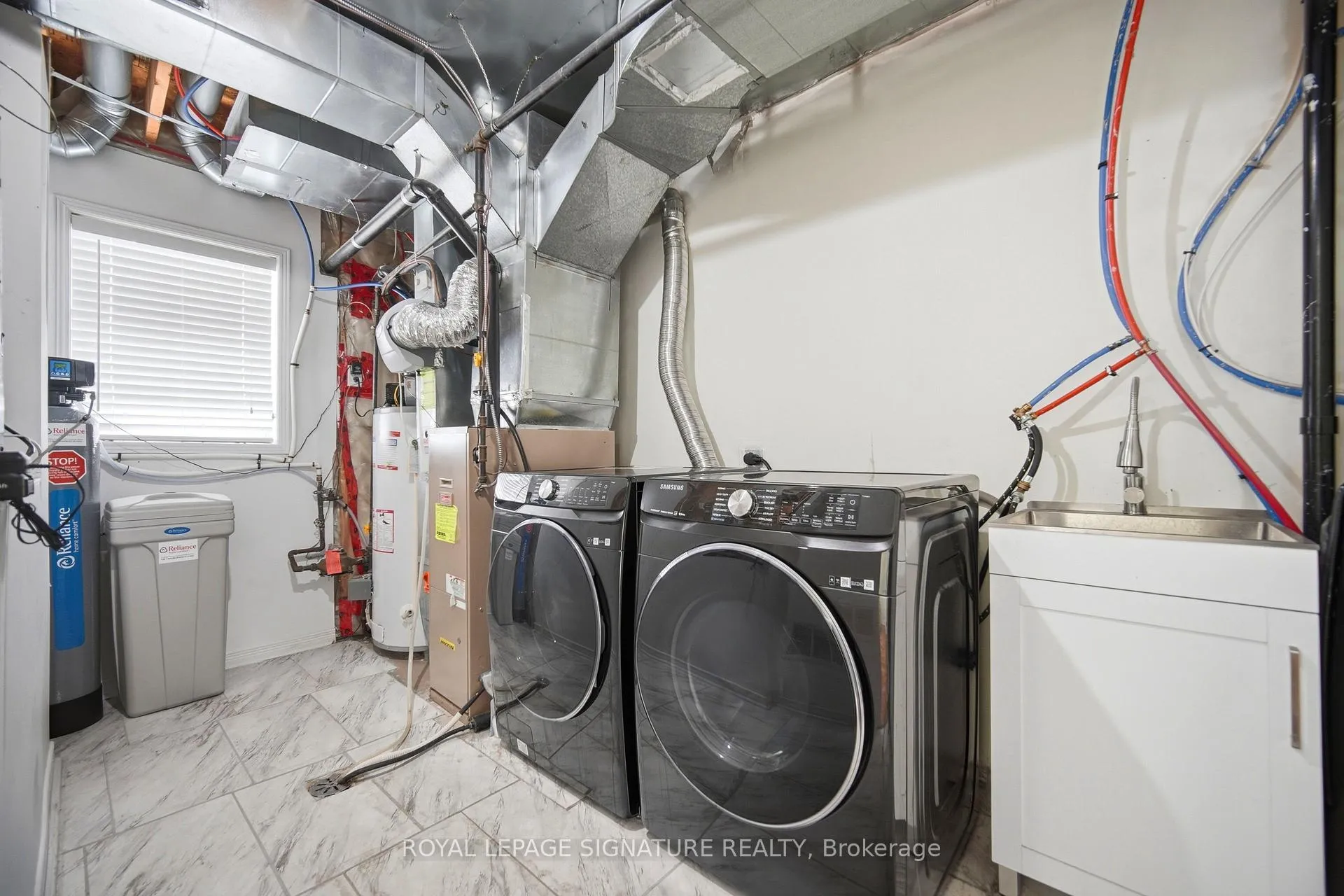 Photo 43 of 2909 Garnethill Way, Oakville, Westmount — HOMEH
