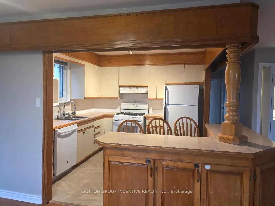 Photo 8 of 50 Farmingdale Crescent, Barrie, Cundles East — HOMEH