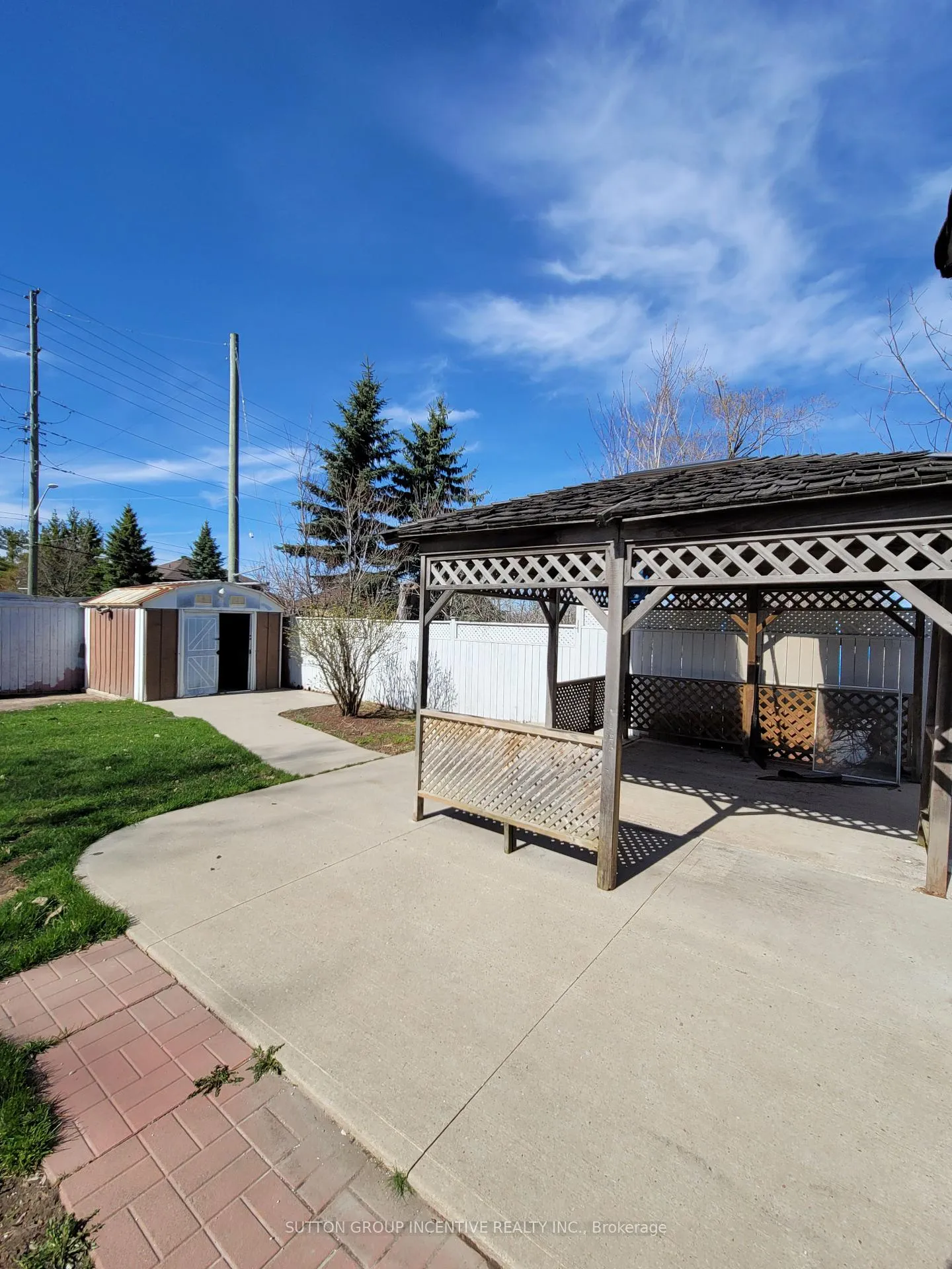 Photo 41 of 50 Farmingdale Crescent, Barrie, Cundles East — HOMEH