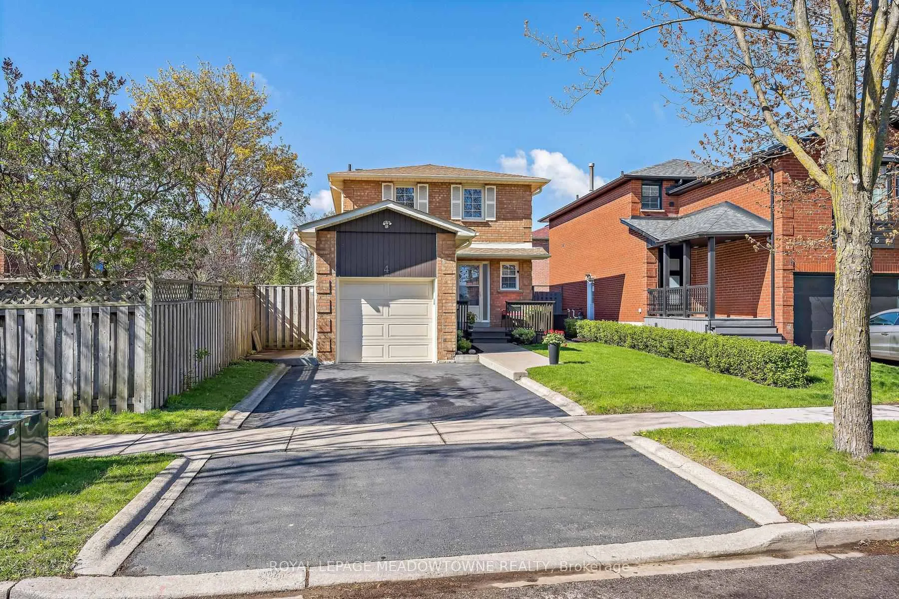 Photo 1 of 4 Shenstone Avenue, Brampton, Heart Lake West — HOMEH