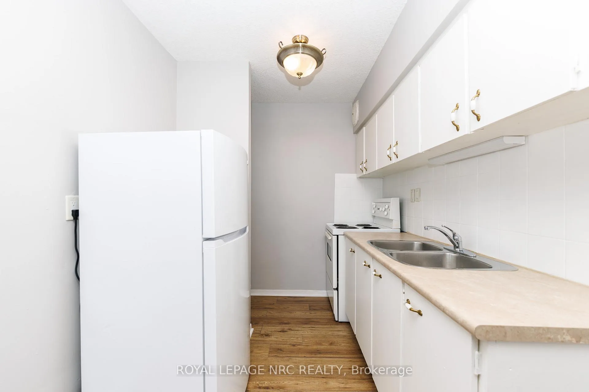 Photo 7 of Unit 36, 452 Carlton Street, St. Catharines, Facer — HOMEH