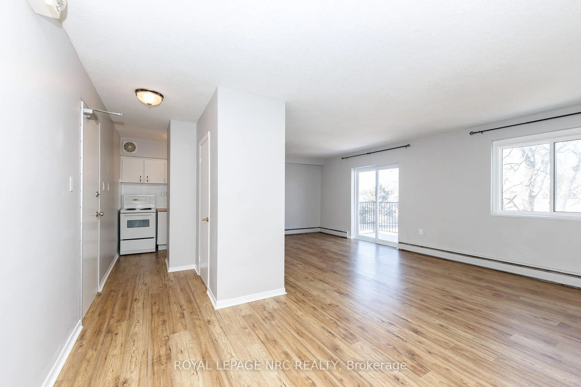 Photo 16 of Unit 36, 452 Carlton Street, St. Catharines, Facer — HOMEH