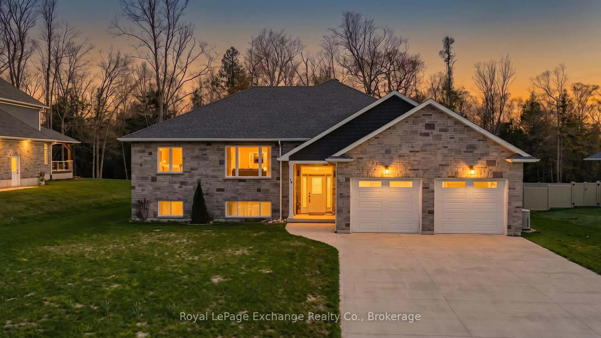 Photo 1 of 14 Sunset Place, Huron-Kinloss — HOMEH