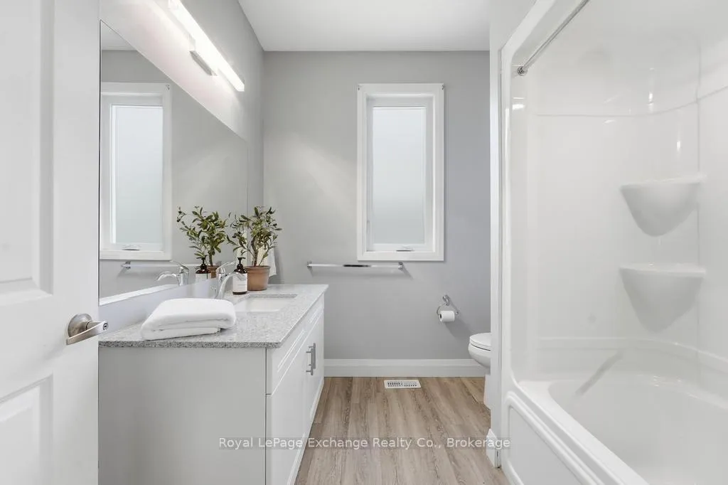 Photo 20 of 14 Sunset Place, Huron-Kinloss — HOMEH