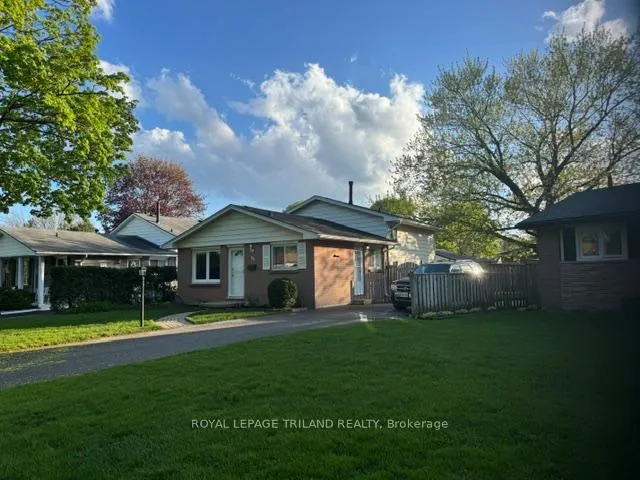 Photo 1 of 66 Garland Crescent, London, East I — HOMEH