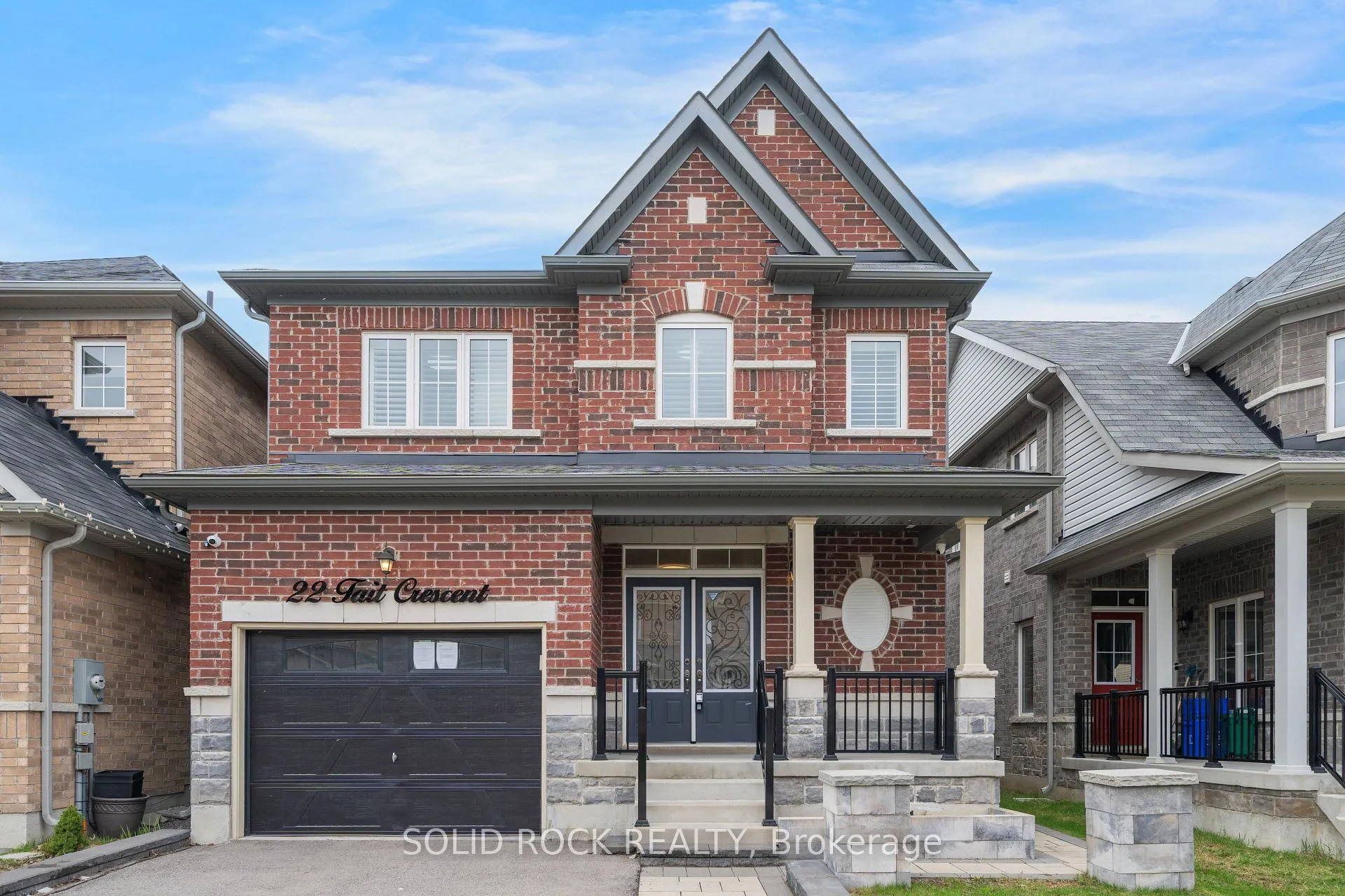 Photo 2 of 22 Tait Crescent, Clarington, Bowmanville — HOMEH