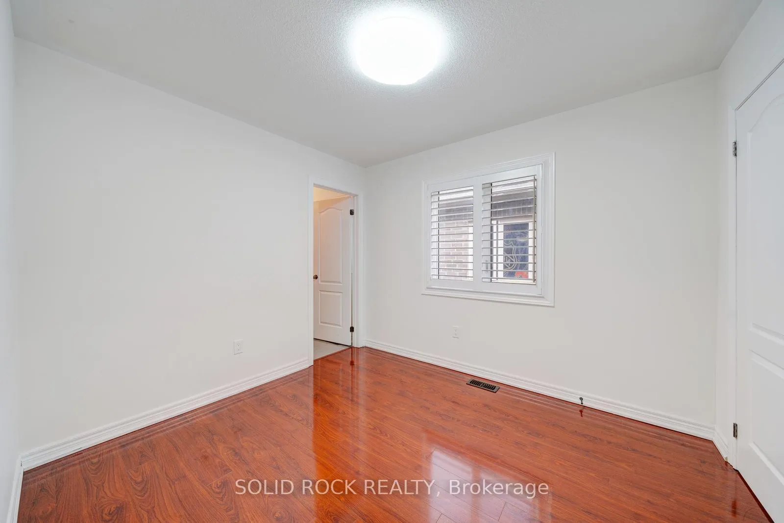 Photo 25 of 22 Tait Crescent, Clarington, Bowmanville — HOMEH