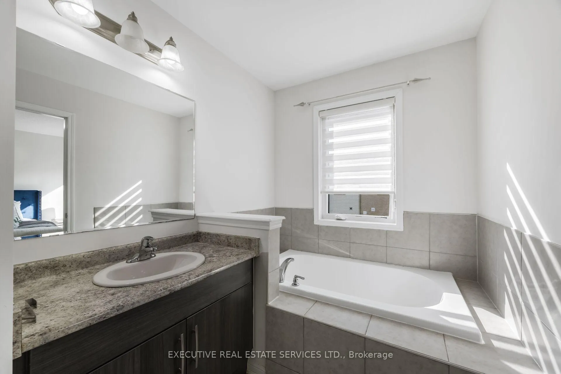 Photo 28 of 101 Mccleave Crescent, Brampton, Fletcher's West — HOMEH
