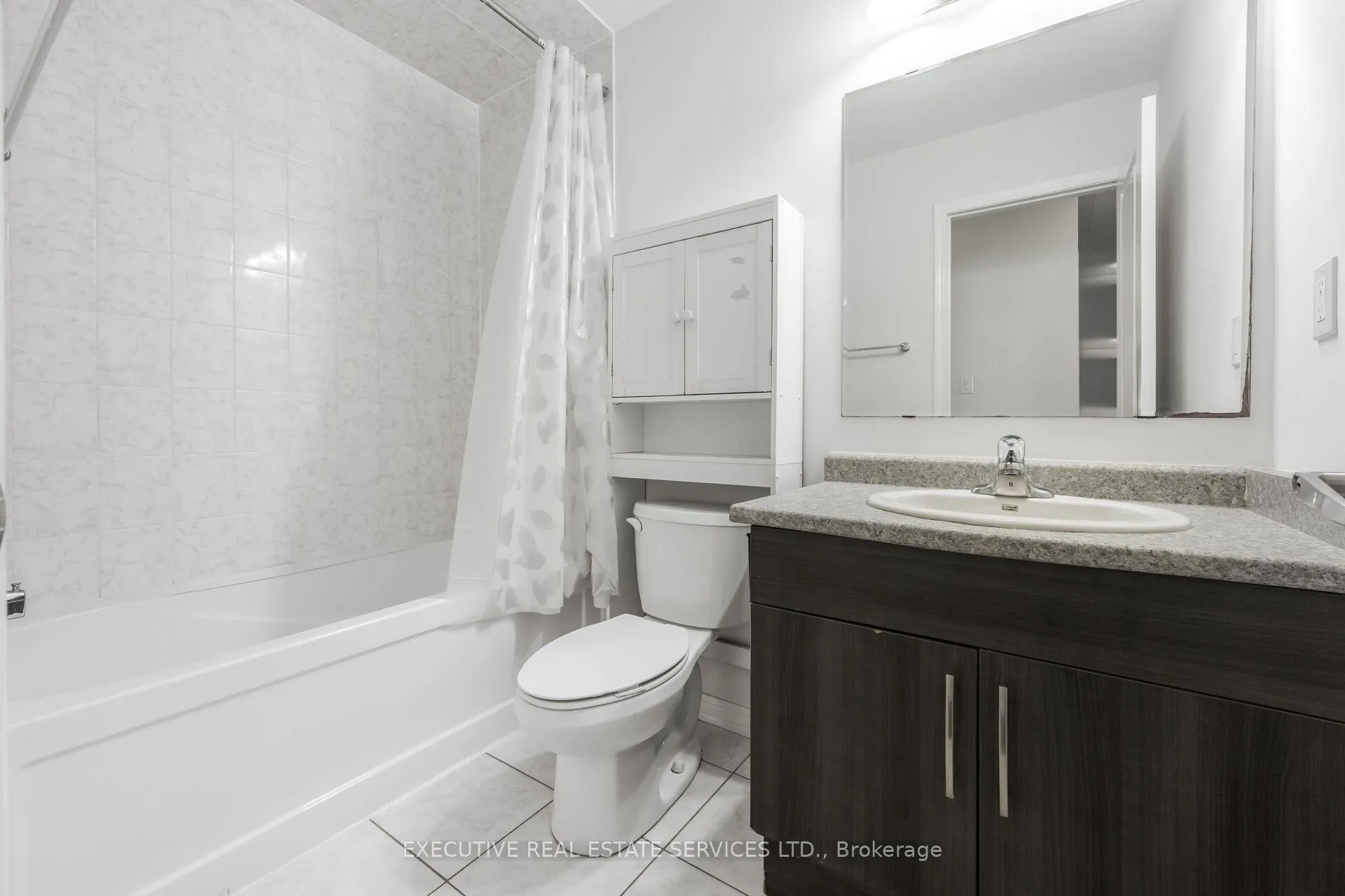 Photo 36 of 101 Mccleave Crescent, Brampton, Fletcher's West — HOMEH