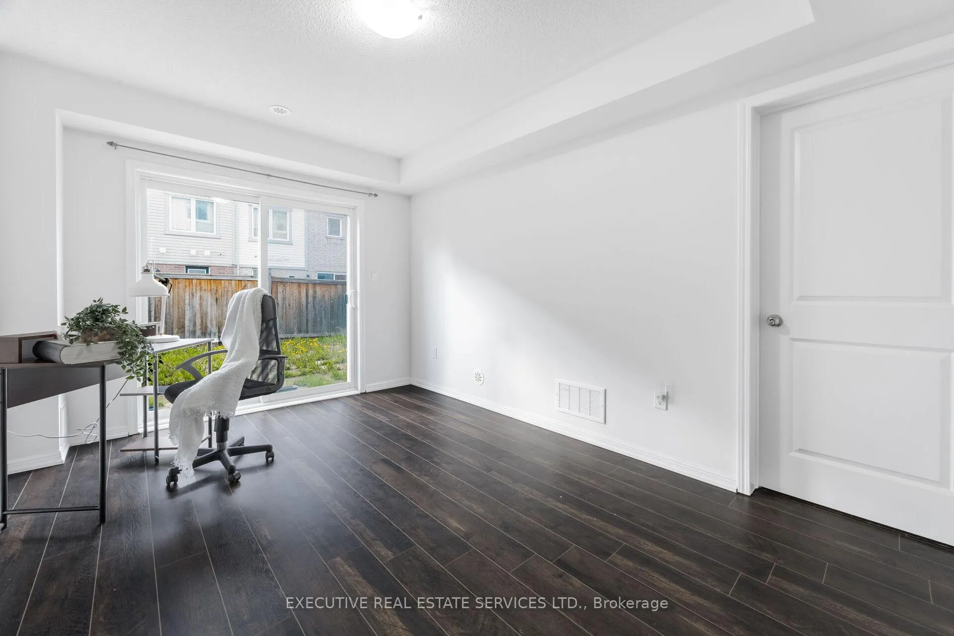 Photo 40 of 101 Mccleave Crescent, Brampton, Fletcher's West — HOMEH