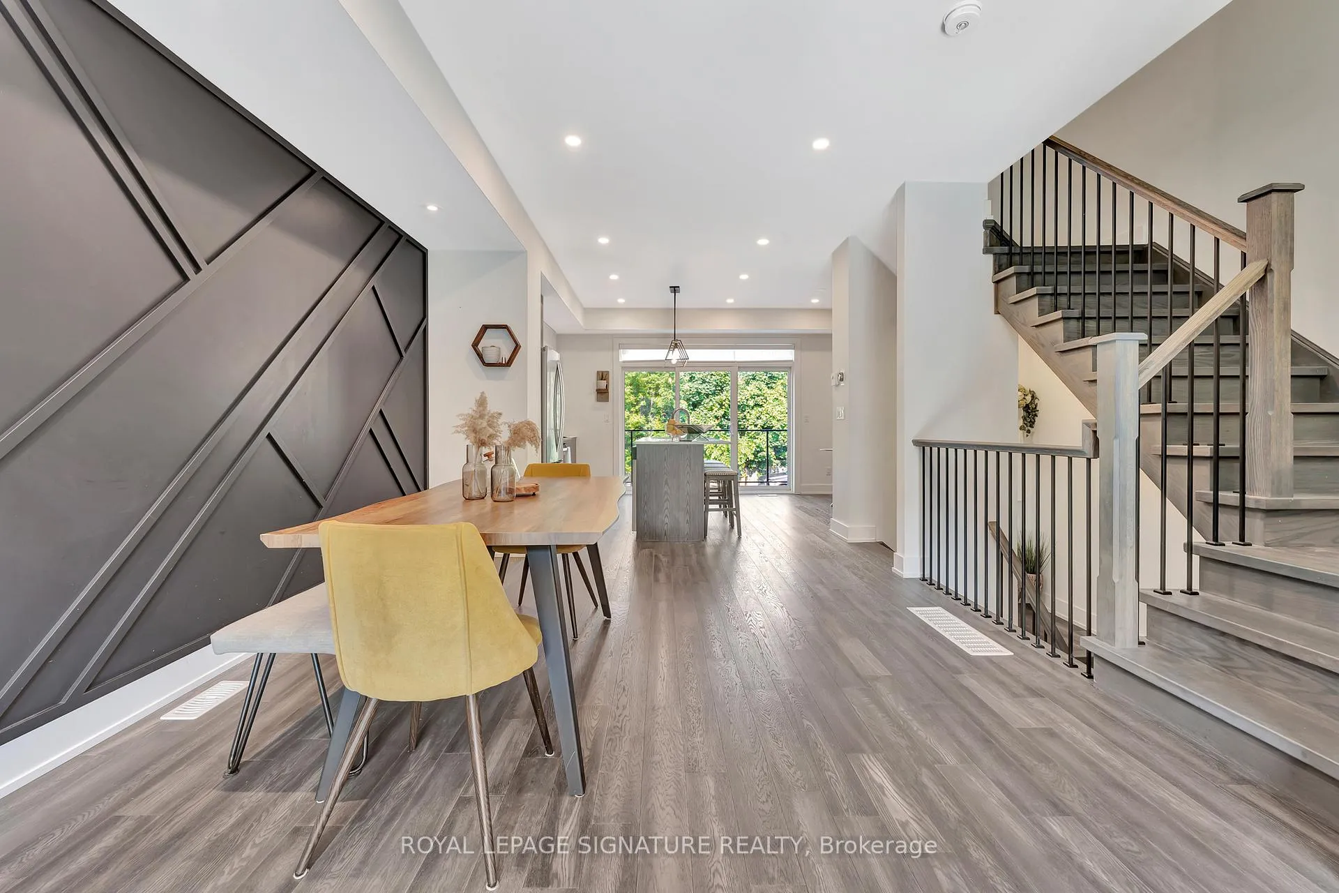 Photo 8 of Unit 4, 107 Concession Street, Cambridge, Christopher-Champlain — HOMEH