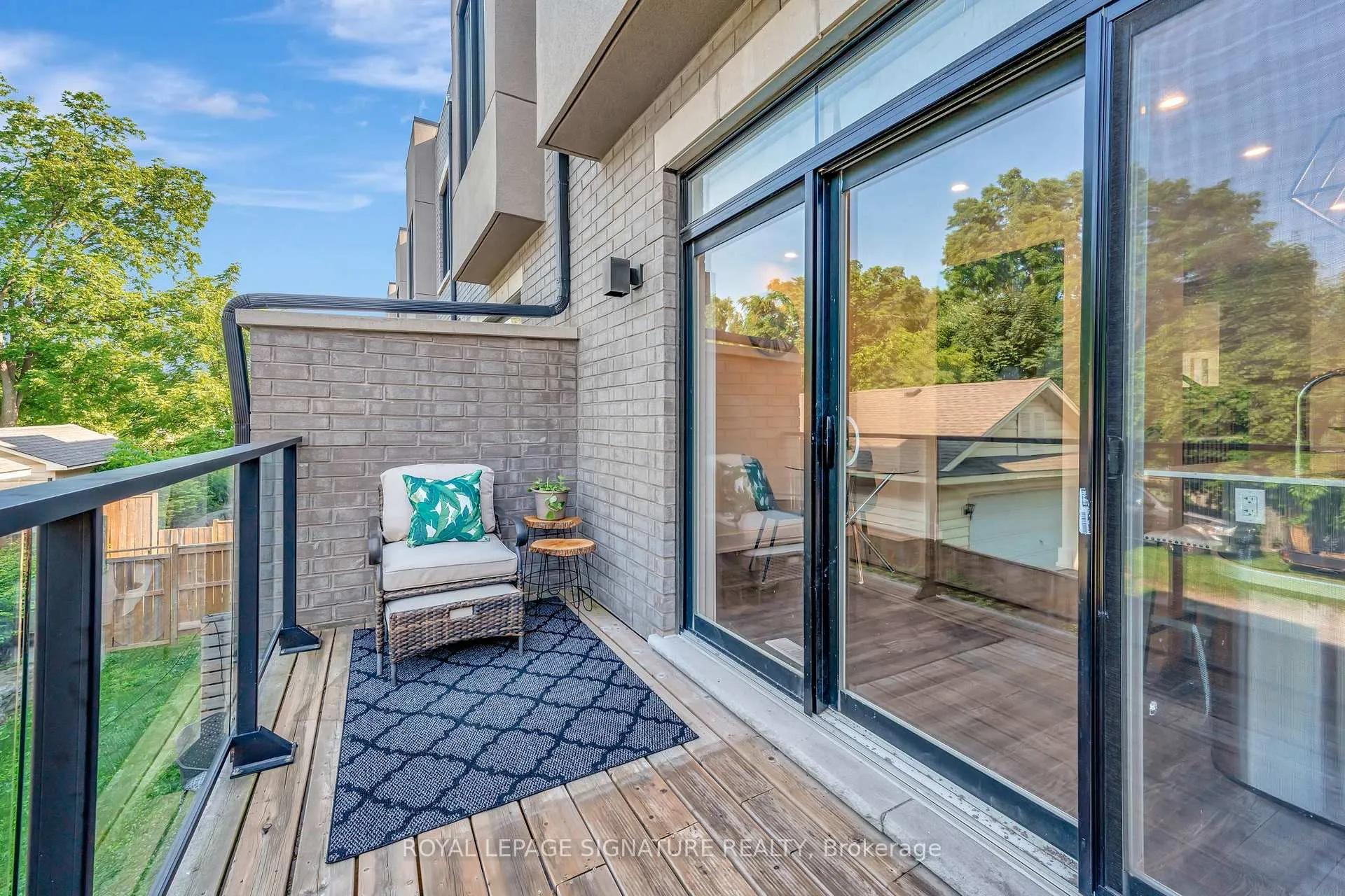 Photo 11 of Unit 4, 107 Concession Street, Cambridge, Christopher-Champlain — HOMEH