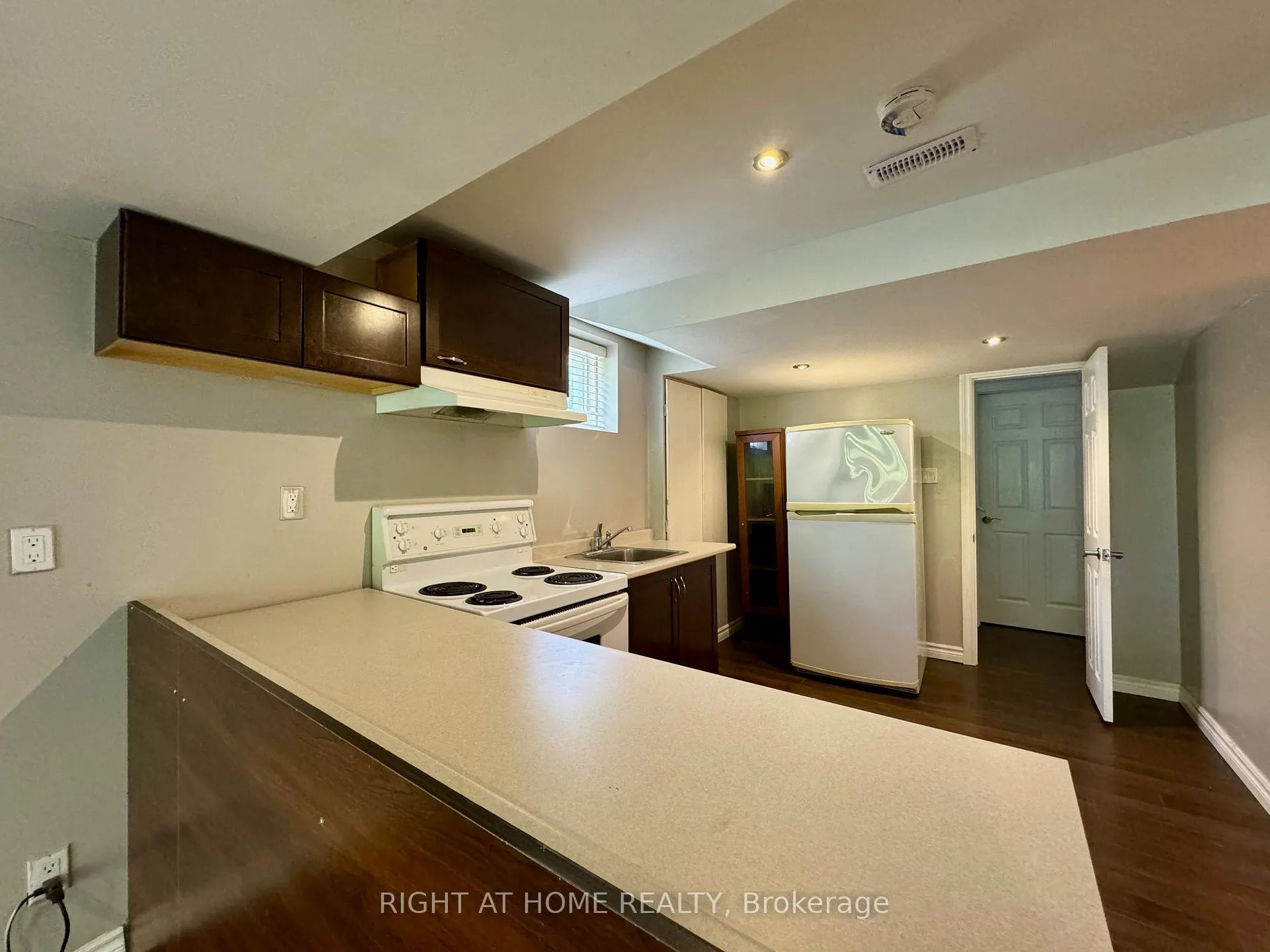 Photo 5 of Unit Bsmt, 1045 Tock Close, Milton, Willmott — HOMEH