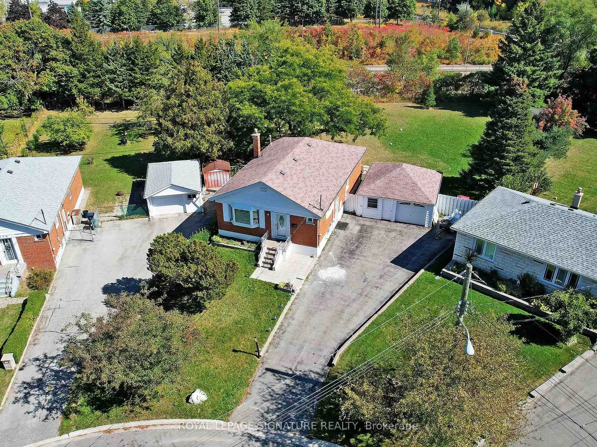 Photo 16 of Unit Main, 116 Earlton Road, Scarborough, Tam O'Shanter-Sullivan — HOMEH