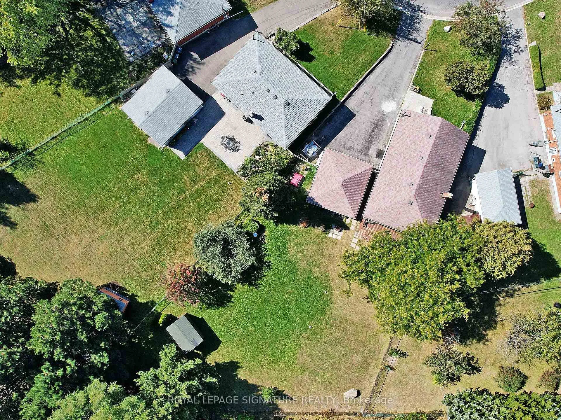 Photo 19 of Unit Main, 116 Earlton Road, Scarborough, Tam O'Shanter-Sullivan — HOMEH