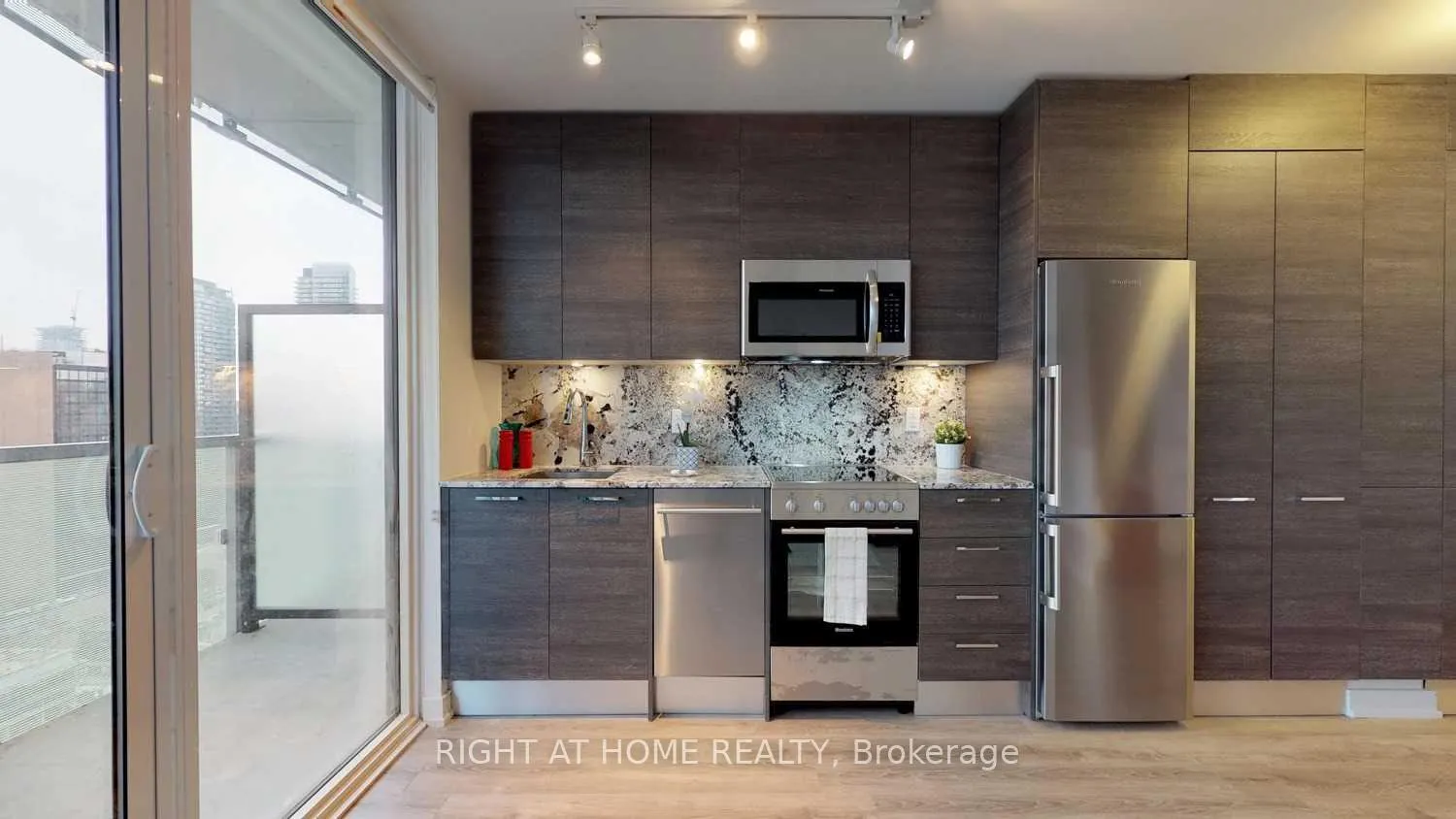 Photo 6 of Unit 2403, 28 Wellesley Street E, Toronto, Church-Yonge Corridor — HOMEH