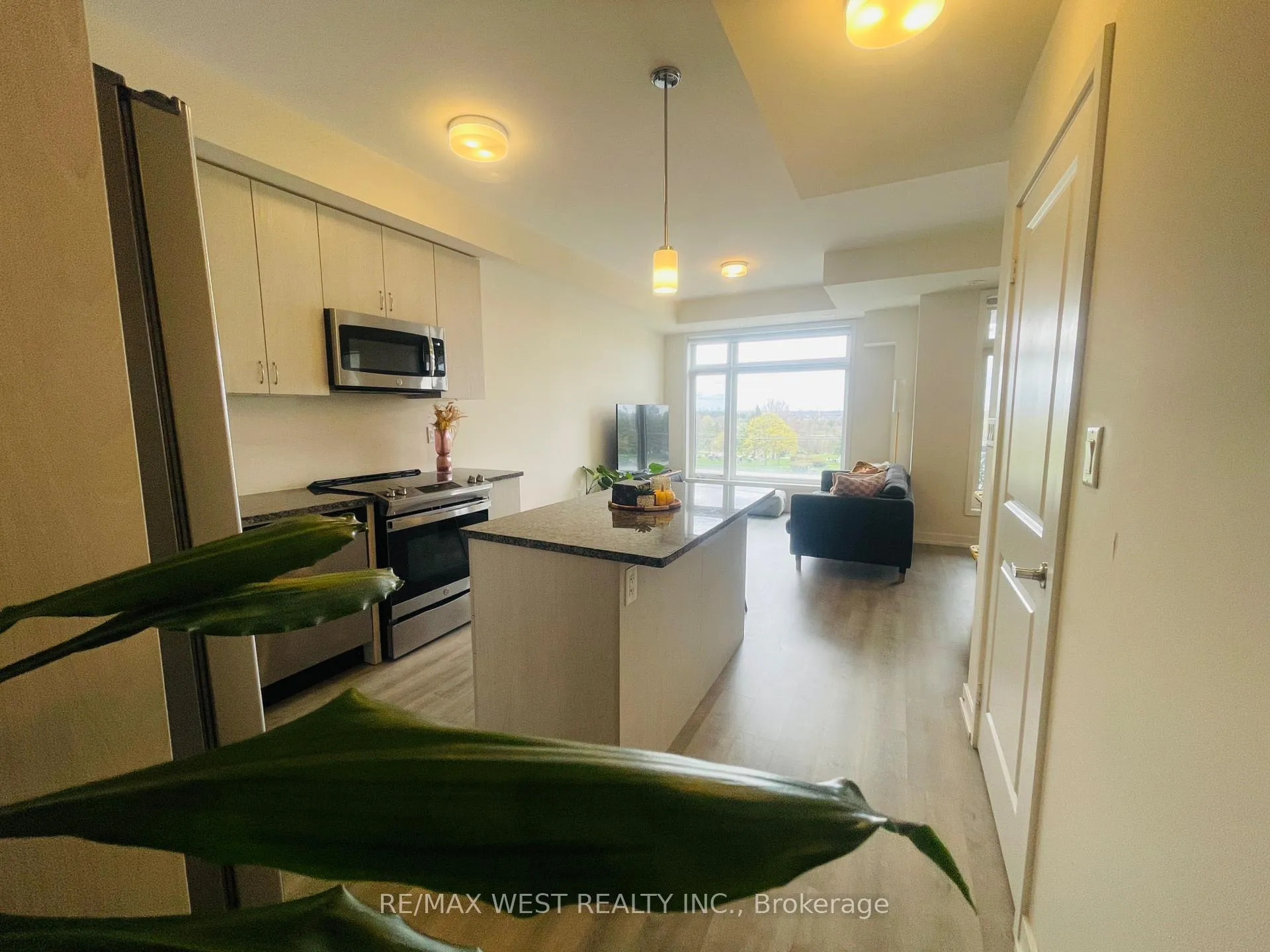 Photo 6 of Unit 216, 2550 Castlegate Crossing Drive, Pickering, Duffin Heights — HOMEH