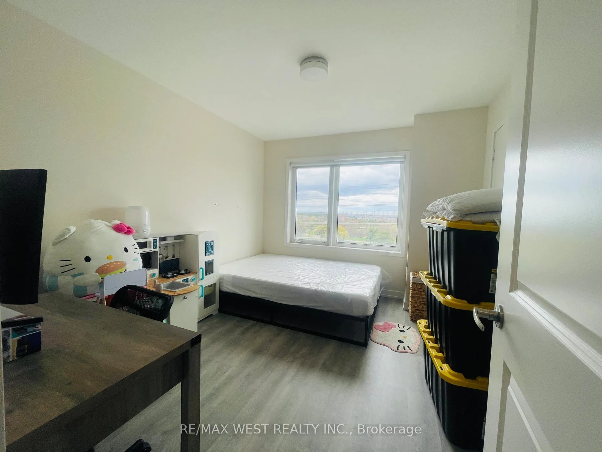 Photo 12 of Unit 216, 2550 Castlegate Crossing Drive, Pickering, Duffin Heights — HOMEH