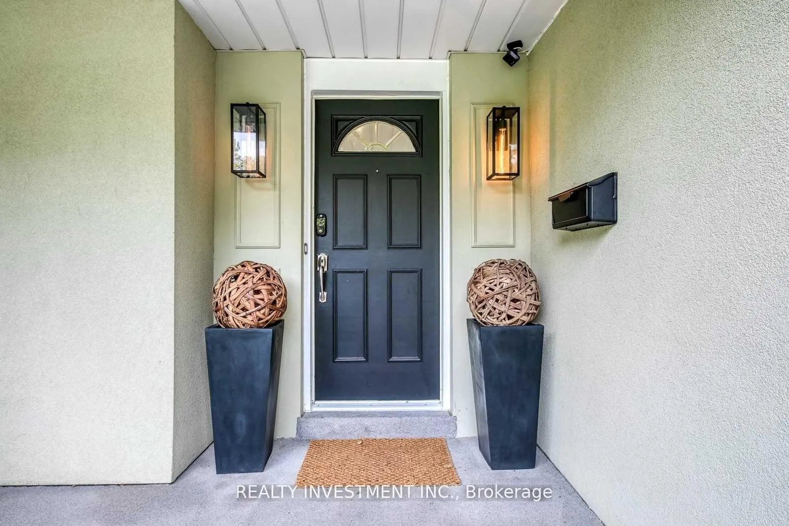 Photo 1 of Unit Unit 2, 440 Brookmill Road, Oakville, Ford — HOMEH