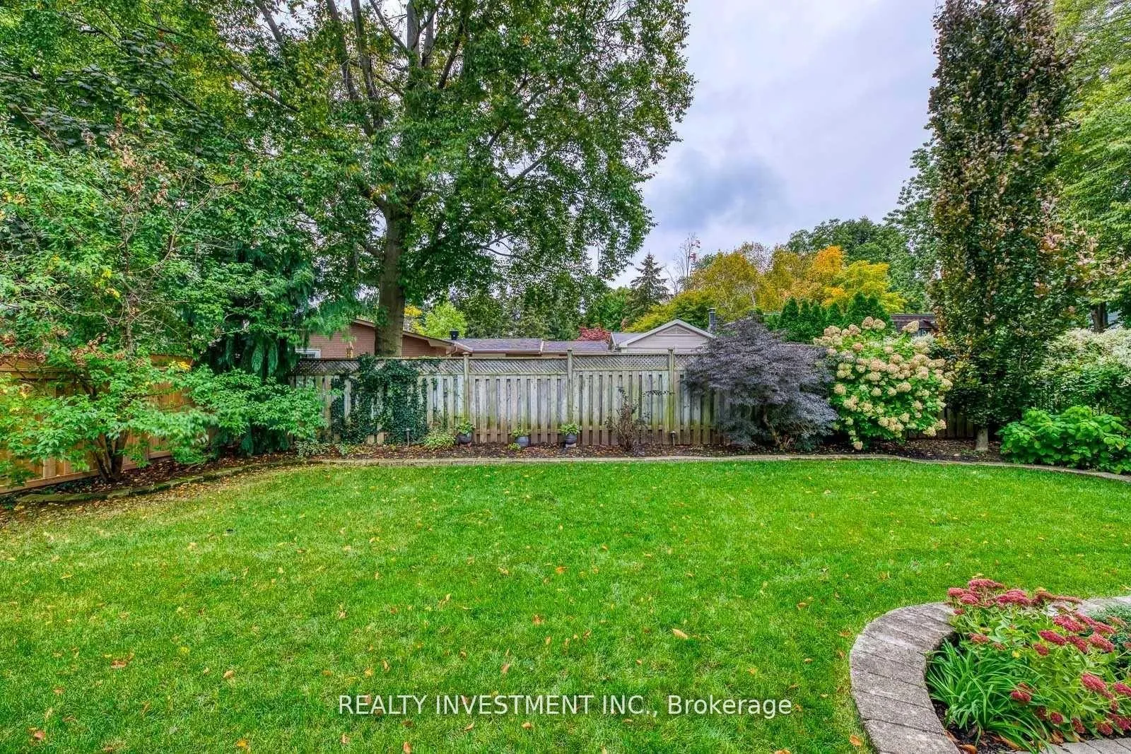 Photo 11 of Unit Unit 2, 440 Brookmill Road, Oakville, Ford — HOMEH