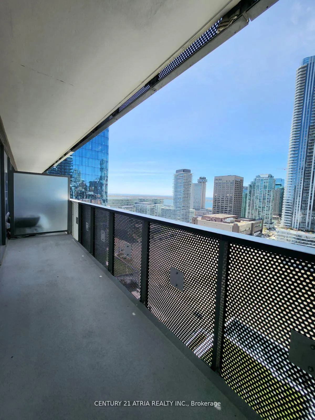 Photo 9 of Unit 2112, 138 Downes Street, Seguin, Waterfront Communities — HOMEH