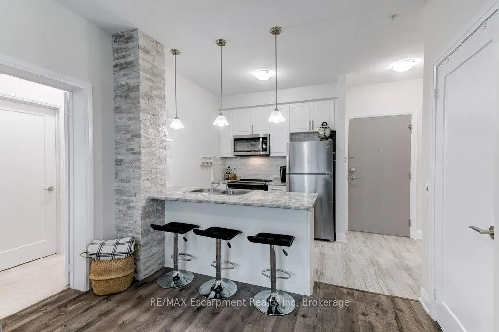 Photo 5 of Unit 123, 16 Concord Place, Grimsby, Grimsby Beach — HOMEH