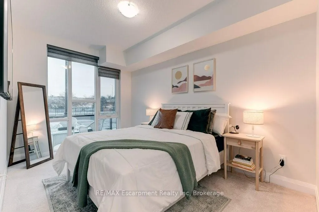Photo 14 of Unit 123, 16 Concord Place, Grimsby, Grimsby Beach — HOMEH