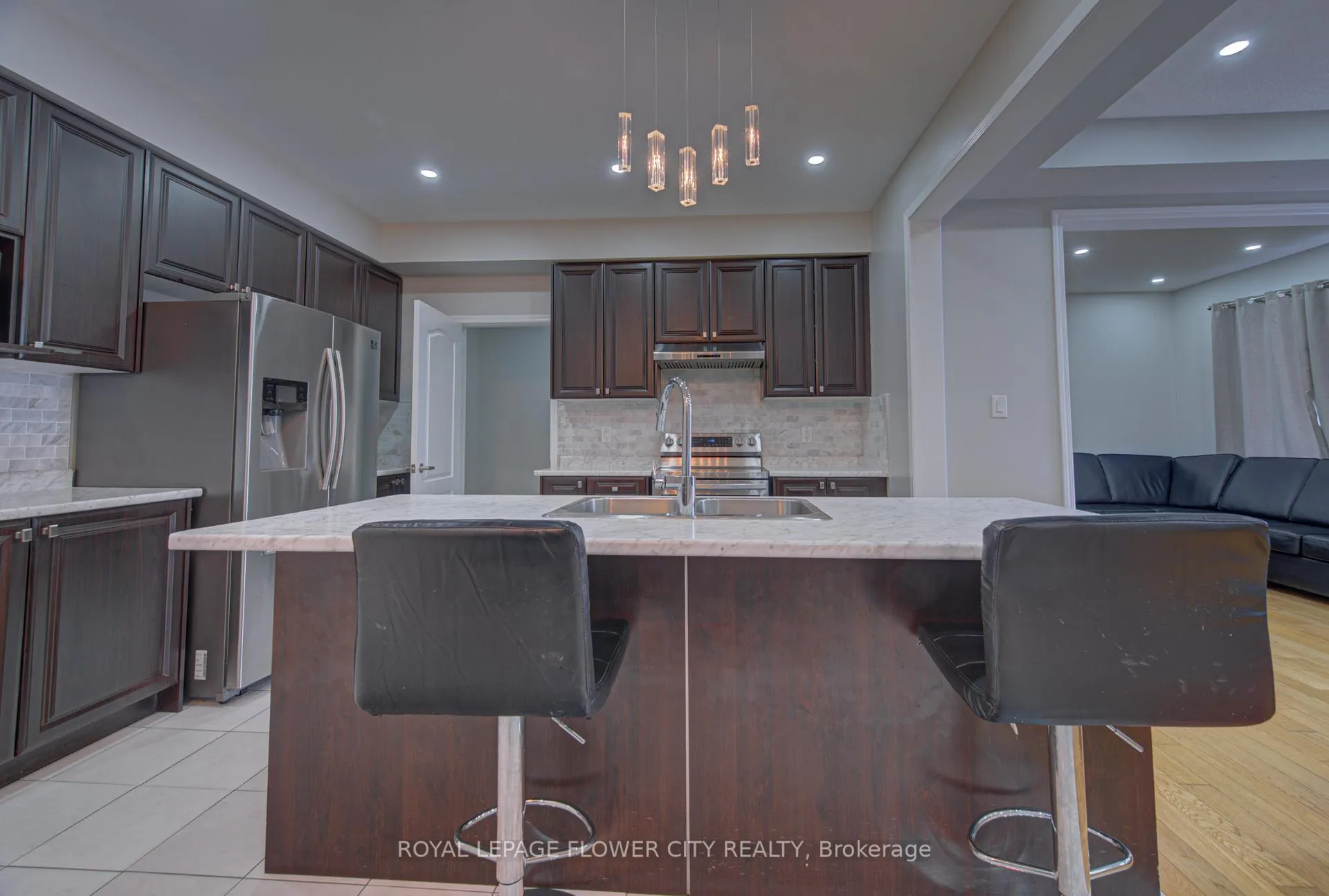 Photo 10 of 20 Munro Circle, Brantford, Shellard Lane — HOMEH