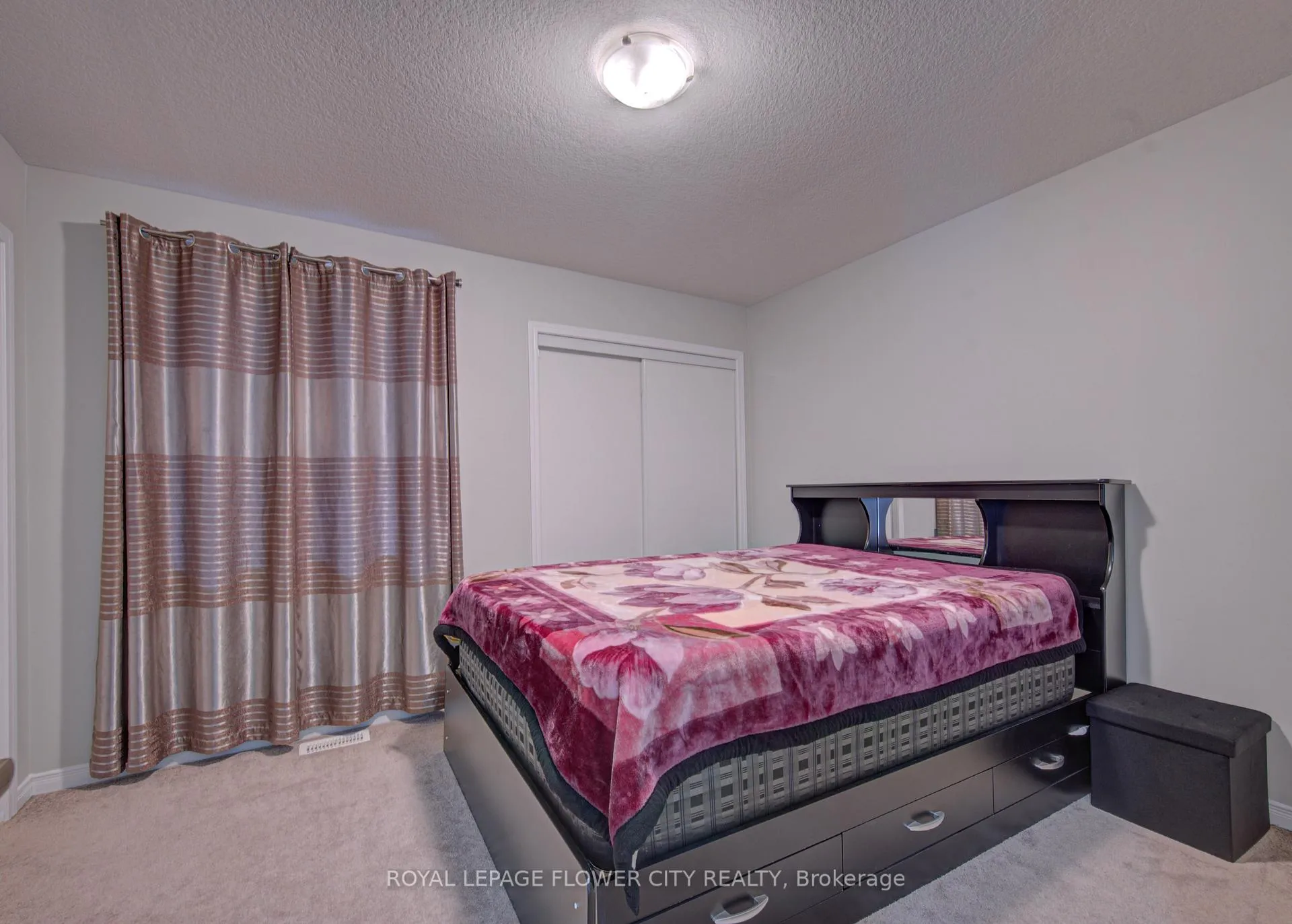 Photo 31 of 20 Munro Circle, Brantford, Shellard Lane — HOMEH