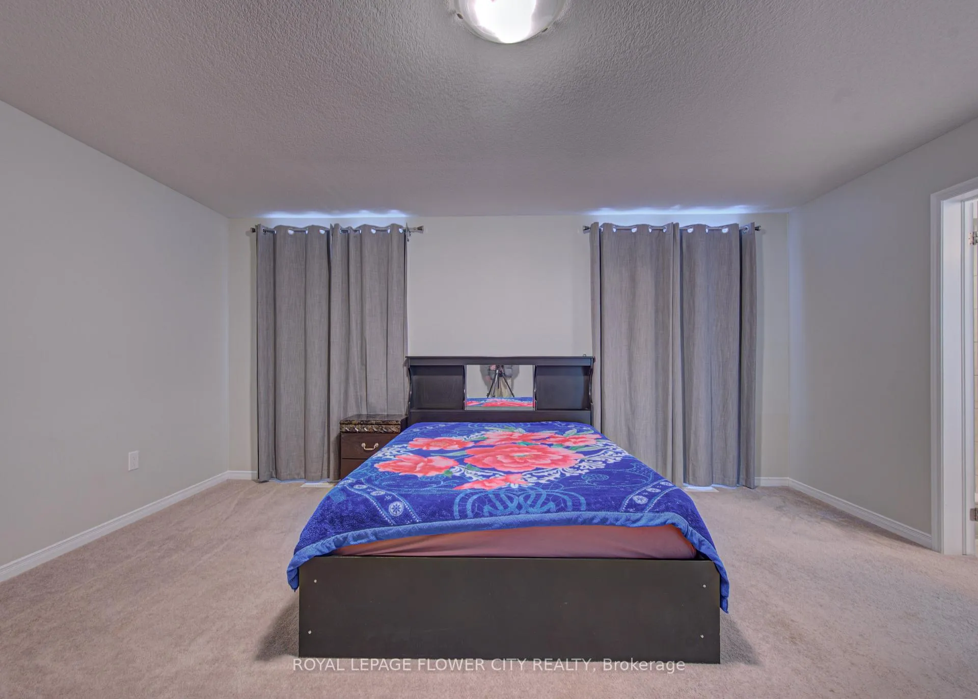 Photo 34 of 20 Munro Circle, Brantford, Shellard Lane — HOMEH