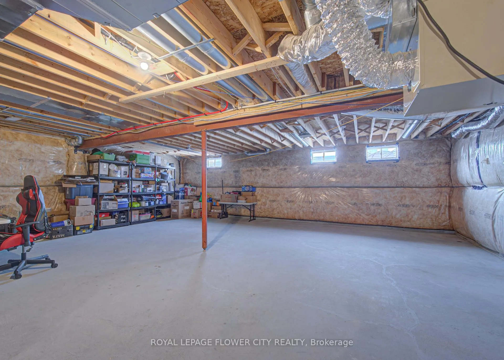 Photo 38 of 20 Munro Circle, Brantford, Shellard Lane — HOMEH