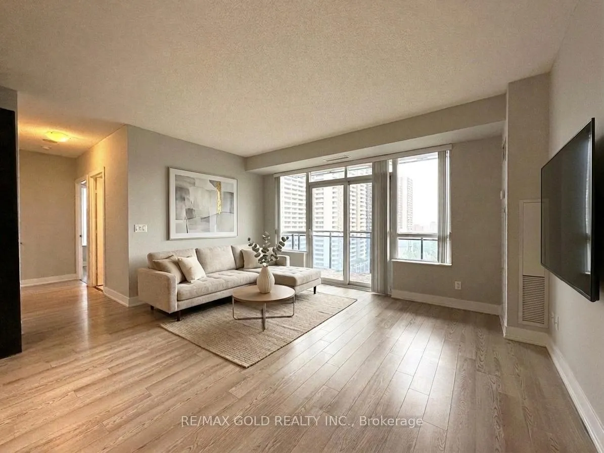 Photo 10 of Unit 904, 28 Linden Street, Toronto, North St. James Town — HOMEH