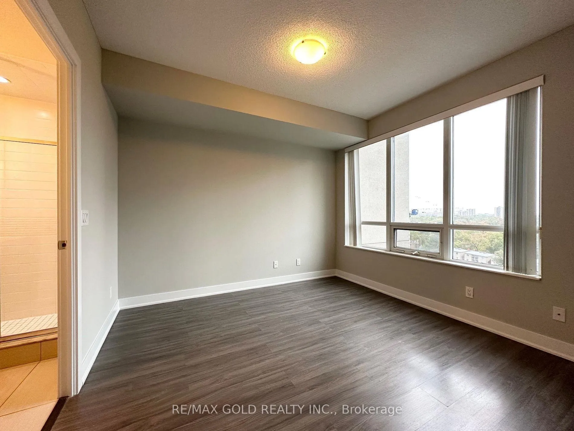 Photo 17 of Unit 904, 28 Linden Street, Toronto, North St. James Town — HOMEH