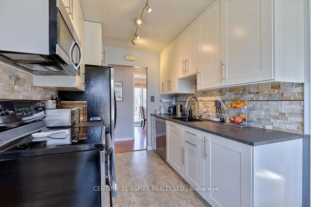 Photo 6 of 62 Herman Street, Petawawa — HOMEH