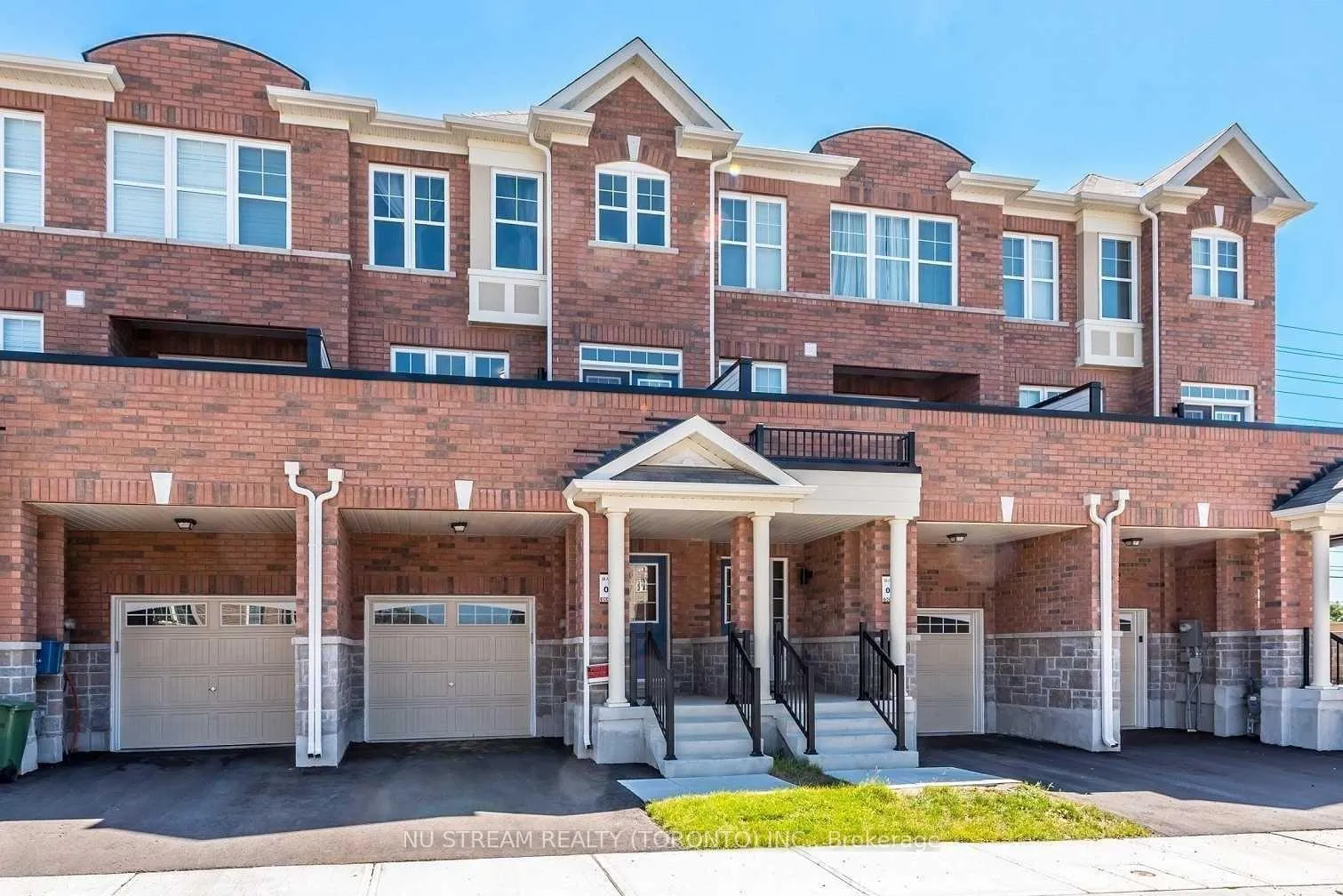 Photo 1 of 10578 Bathurst Street, Vaughan, Patterson — HOMEH