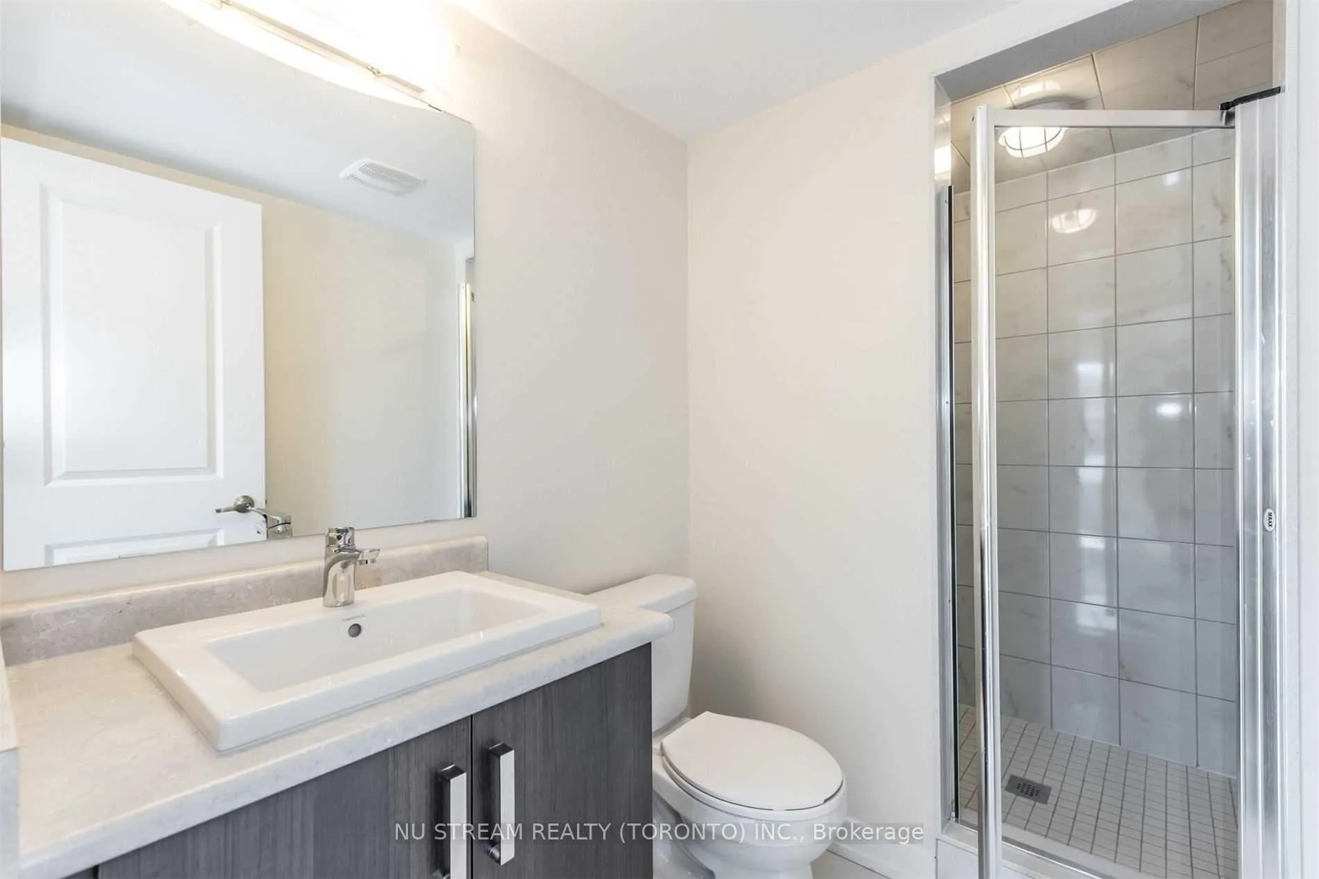 Photo 4 of 10578 Bathurst Street, Vaughan, Patterson — HOMEH