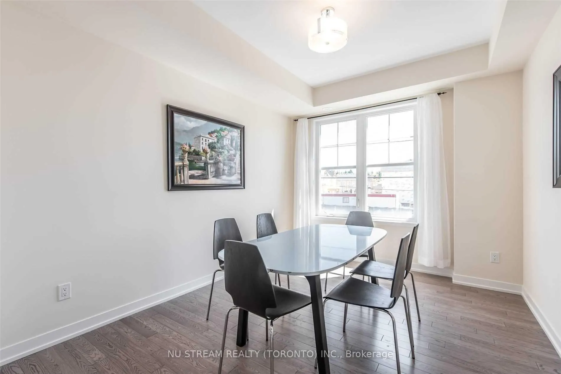 Photo 5 of 10578 Bathurst Street, Vaughan, Patterson — HOMEH