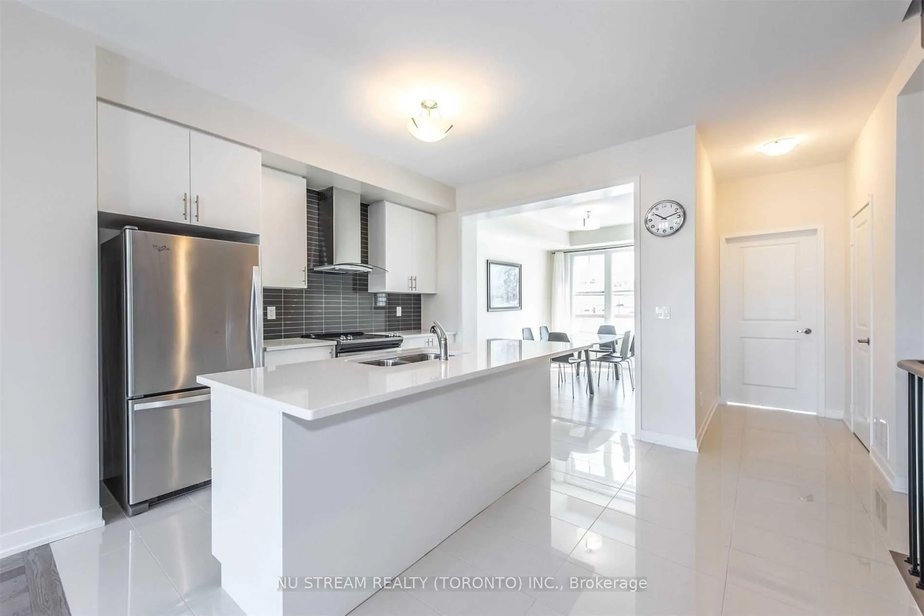 Photo 10 of 10578 Bathurst Street, Vaughan, Patterson — HOMEH