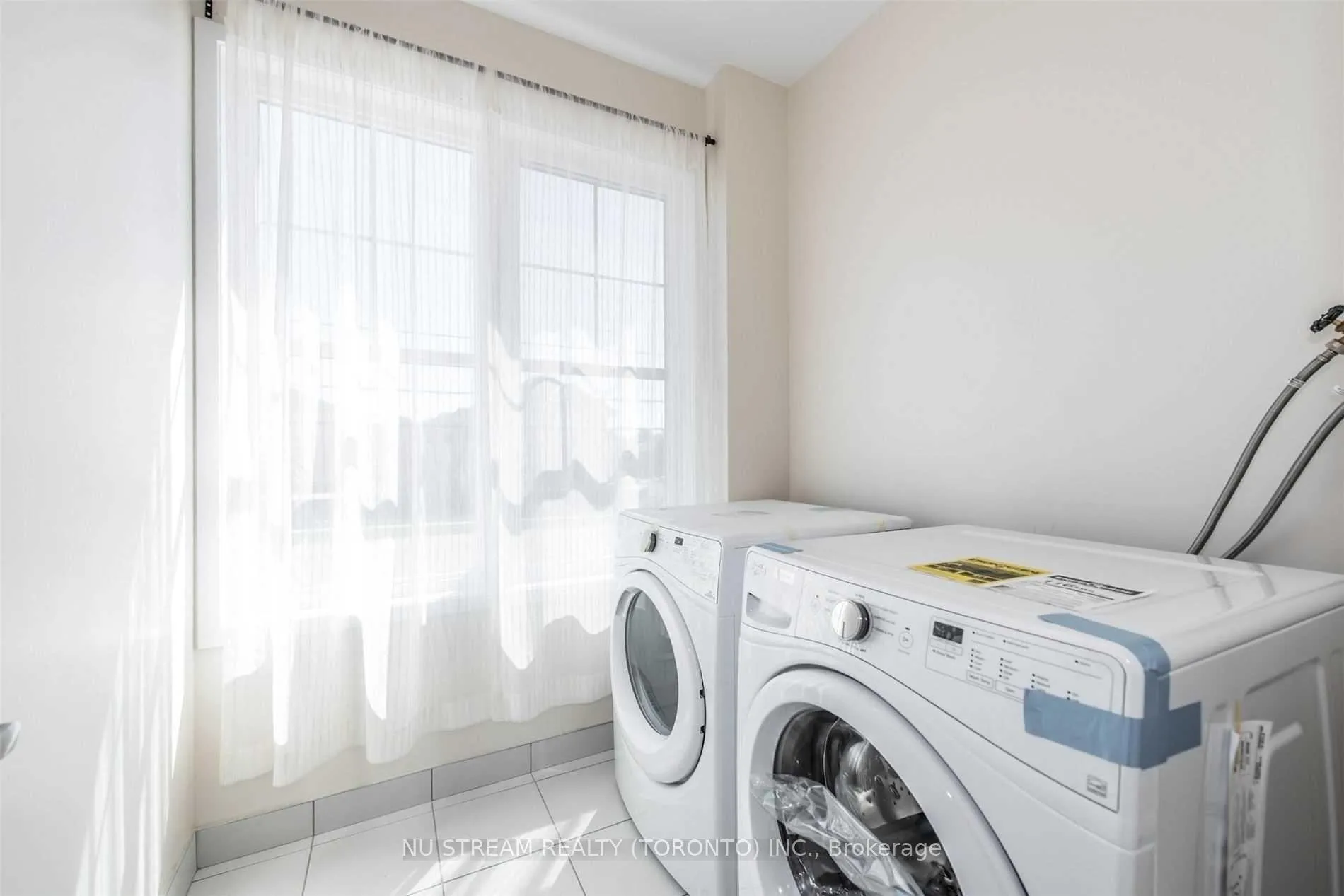 Photo 14 of 10578 Bathurst Street, Vaughan, Patterson — HOMEH