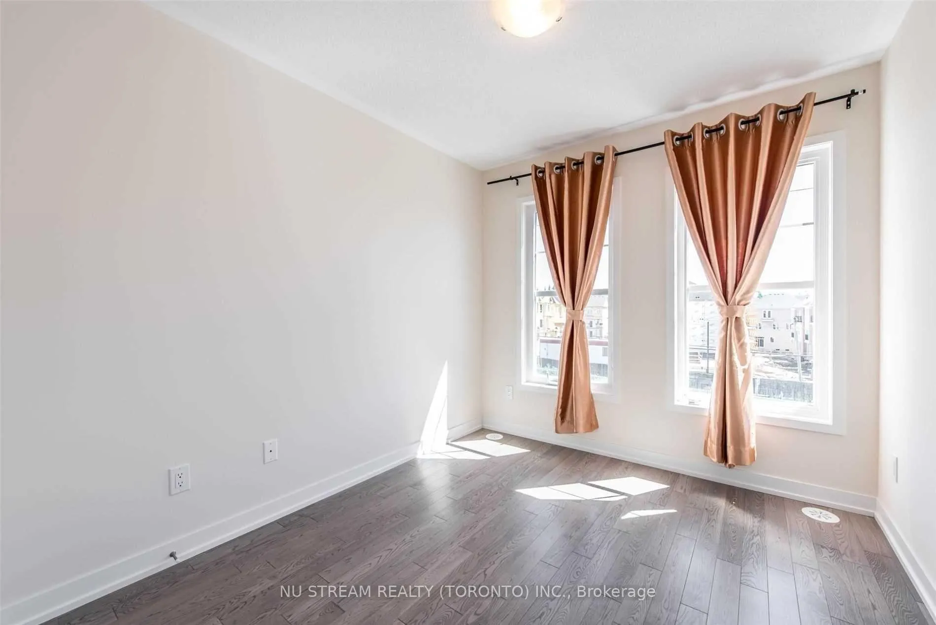 Photo 19 of 10578 Bathurst Street, Vaughan, Patterson — HOMEH