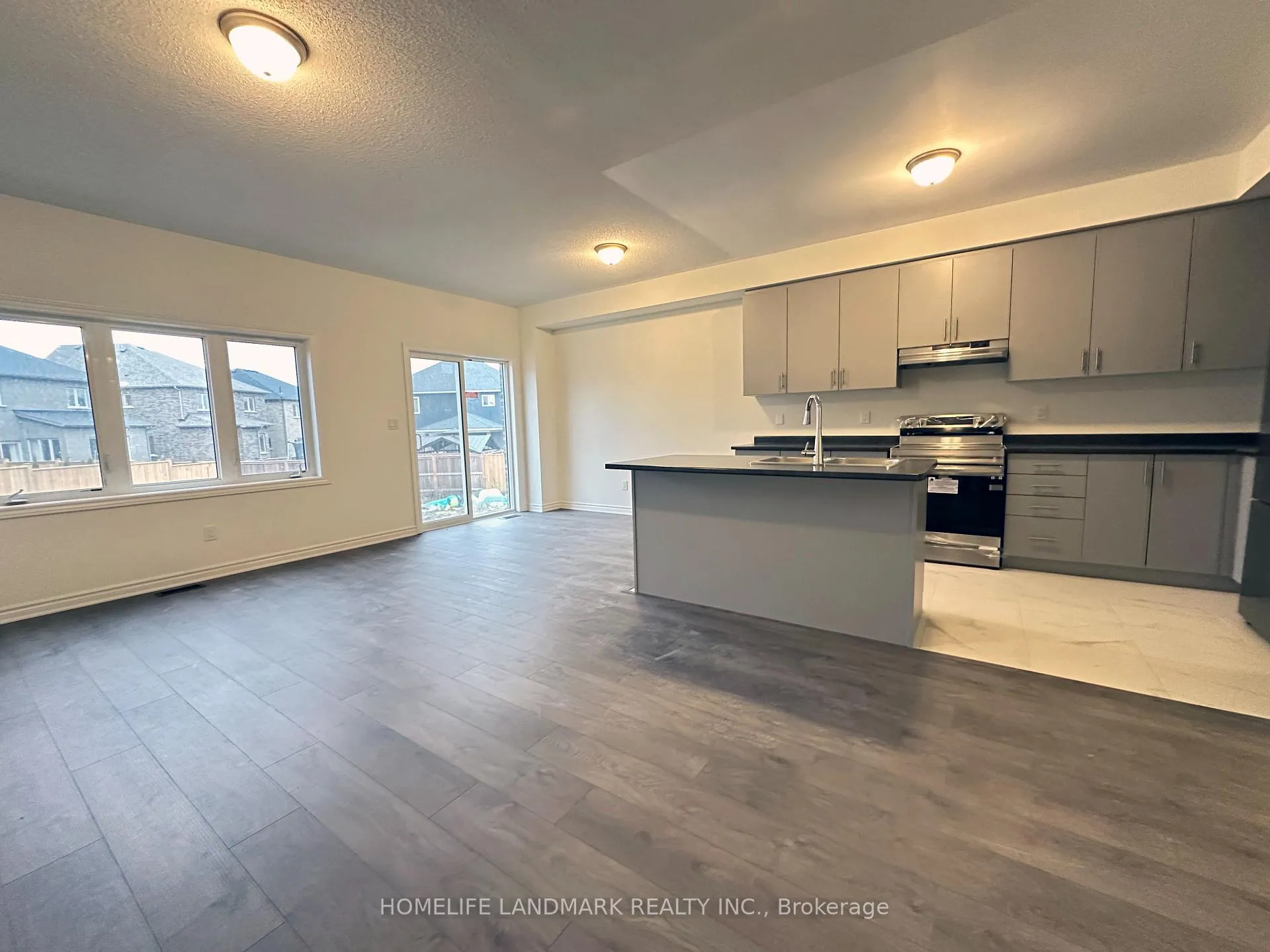 Photo 9 of 41 Sapphire Way, Thorold, Rolling Meadows — HOMEH