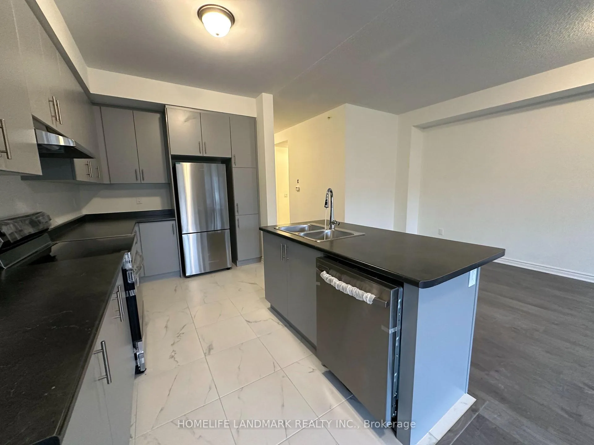 Photo 12 of 41 Sapphire Way, Thorold, Rolling Meadows — HOMEH