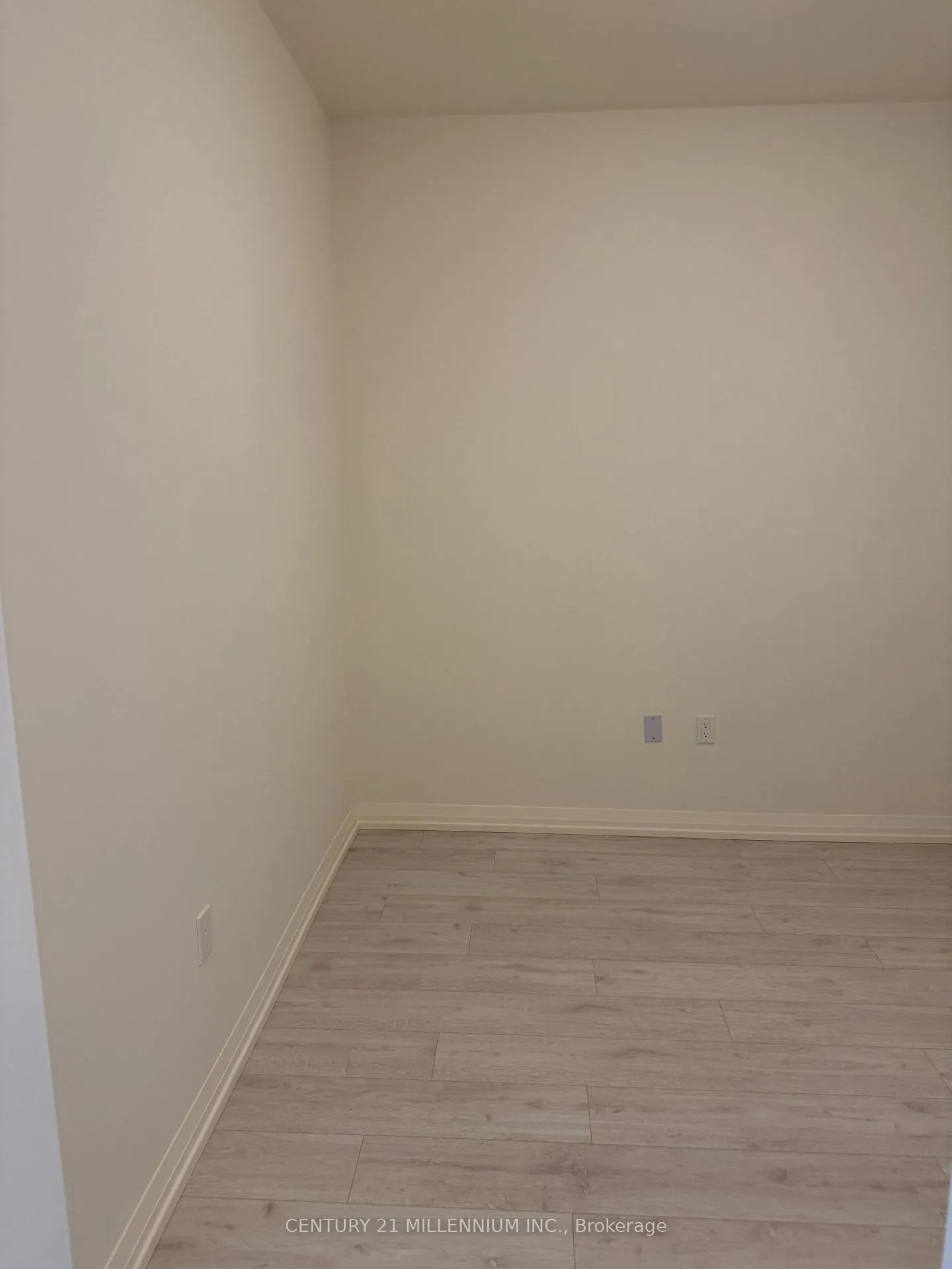 Photo 25 of Unit 2012, 27 Korda Gate, Vaughan, Vellore Village — HOMEH