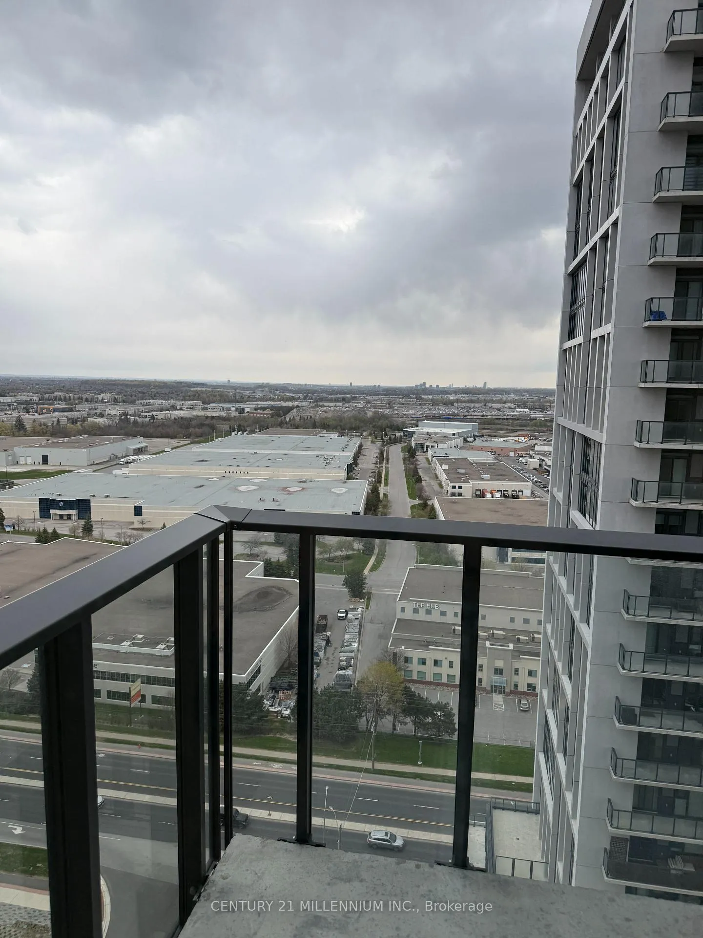 Photo 27 of Unit 2012, 27 Korda Gate, Vaughan, Vellore Village — HOMEH